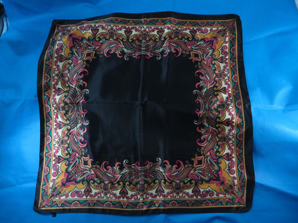 squarescarf50un5h