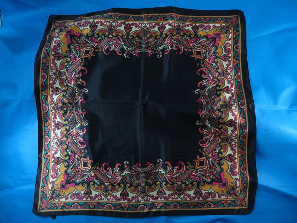 squarescarf50un5i