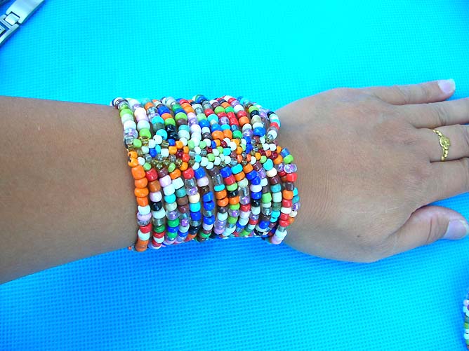 bali-wide-beaded-bracelet-mix-8a