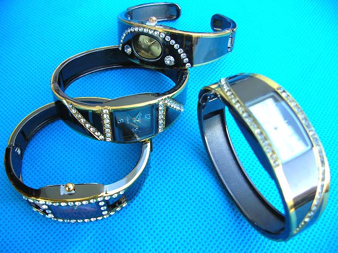 cz-bangle-watches-06