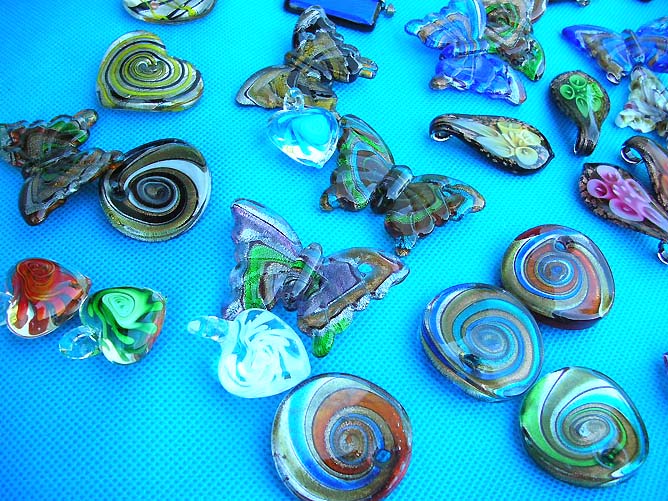 hand-blown-glass-pendant-80mix01