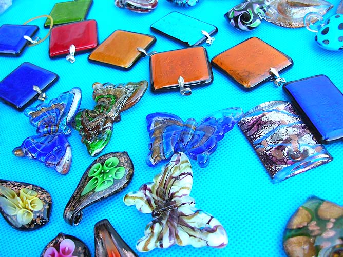 hand-blown-glass-pendant-80mix04