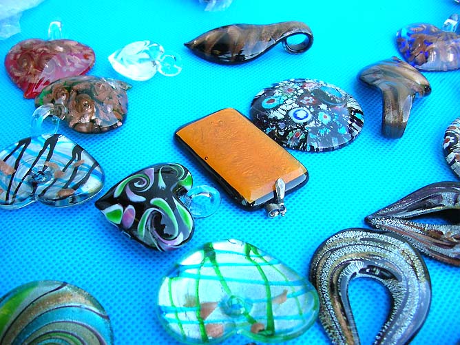 hand-blown-glass-pendant-80mix06