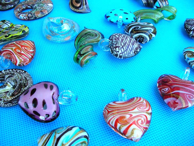 hand-blown-glass-pendant-80mix09