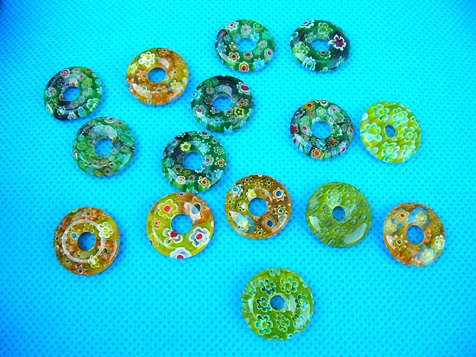 thousandflower-millefiori-glasscharm7