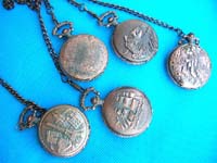 Vintage style pocket watch with crafted carvings