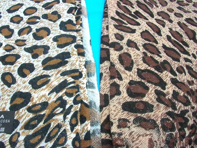 animal-skin-shawl-wrap-1c