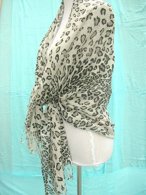 animal-skin-shawl-wrap-1e