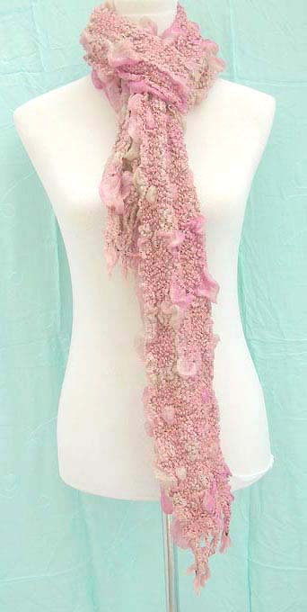 bumpy-bubble-scarf-shawl-01h