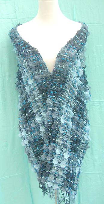 bumpy-bubble-scarf-shawl-02g
