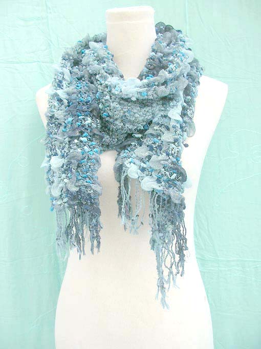 bumpy-bubble-scarf-shawl-02i