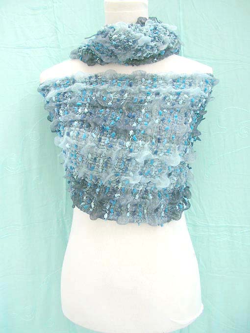 bumpy-bubble-scarf-shawl-02j