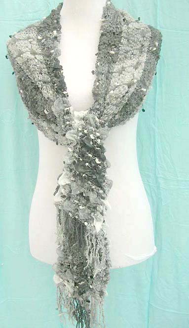 bumpy-bubble-scarf-shawl-03d