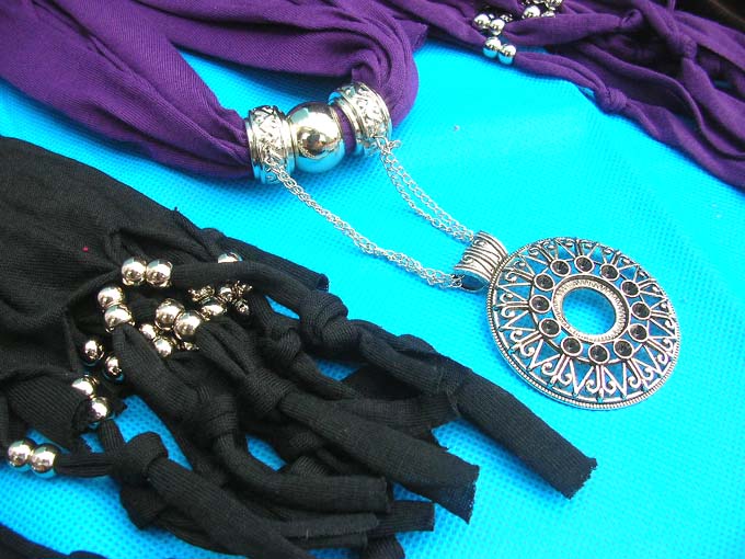 jewelry-scarf-necklace-2c-chain-filigree-cutout-circle-pendant