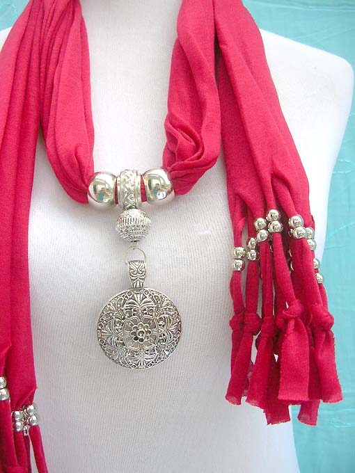 jewelry-scarf-necklace-3bfiligree-cutout-circle-pendant