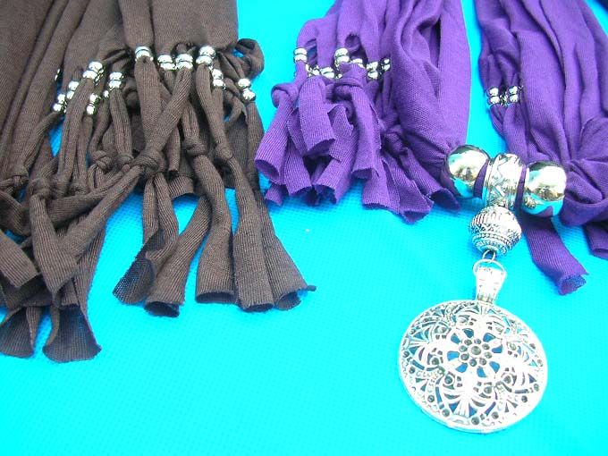 jewelry-scarf-necklace-3ffiligree-cutout-circle-pendant