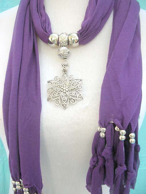 jewelry-scarf-necklace-4fflower-seahorse-pendants