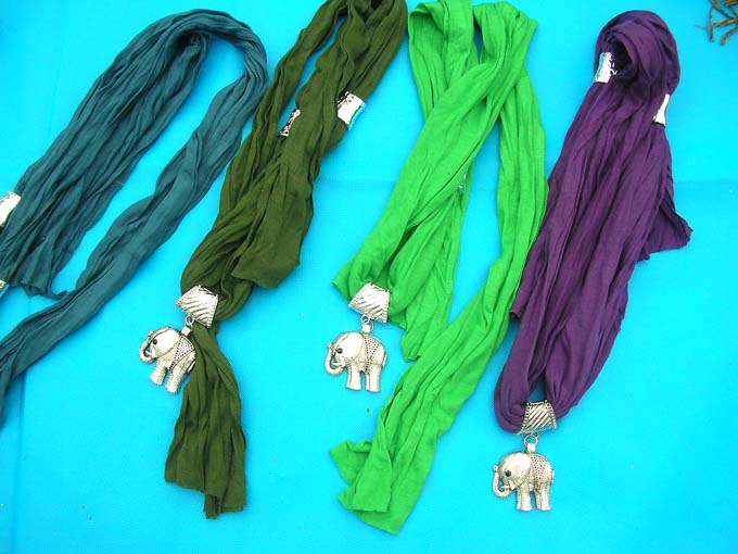 jewelry-scarf-necklace-7b-elephant-pendant-charm