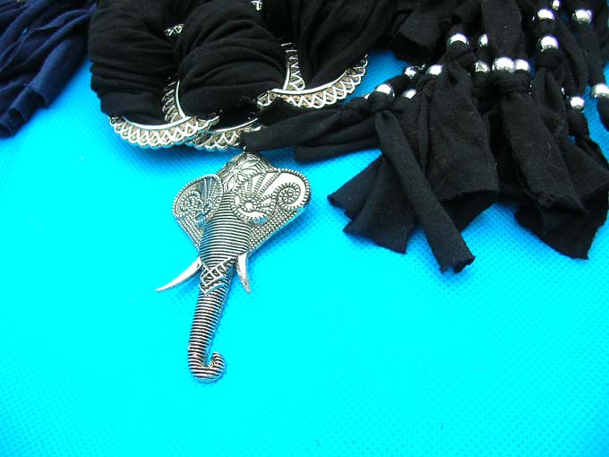 jewelry-scarf-necklace-7g-scorpion-mixed-pendants