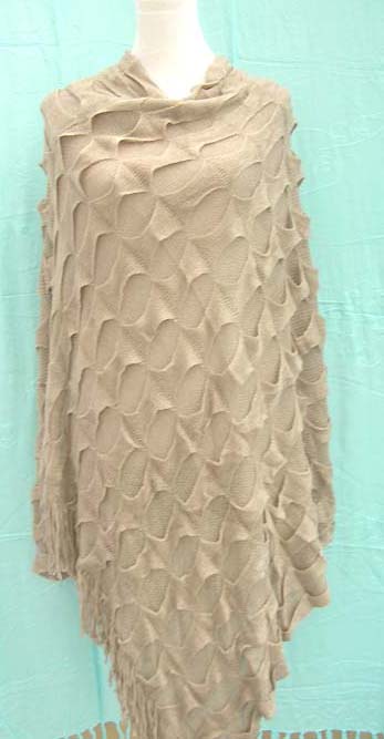jumper-poncho-sweater-01g