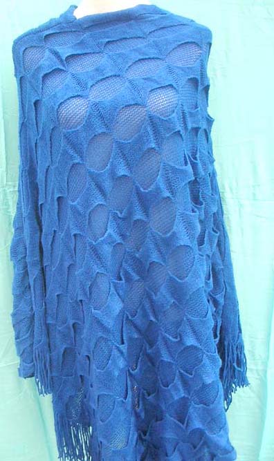 jumper-poncho-sweater-01h