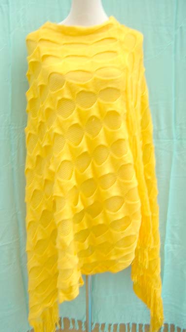 jumper-poncho-sweater-01j