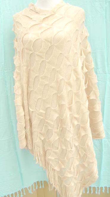 jumper-poncho-sweater-01m