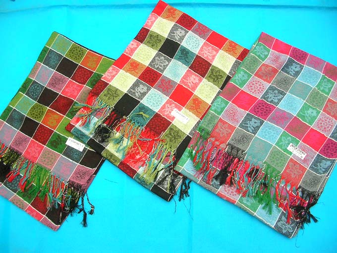 pashmina-shawl-small-checker-1c-floral-theme