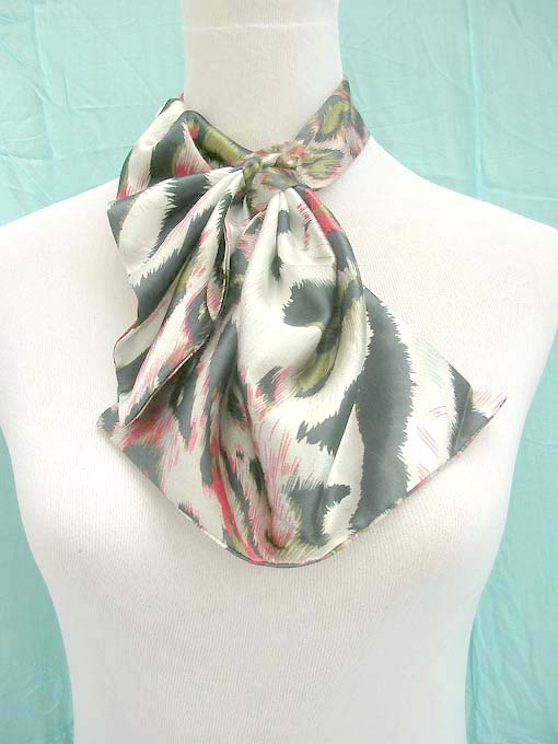 satin-butterfly-neck-scarf-2c