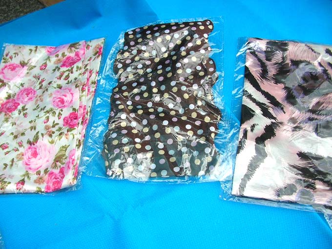 satin-butterfly-neck-scarf-2i