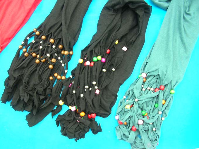 scarf-beaded-tassels-1b