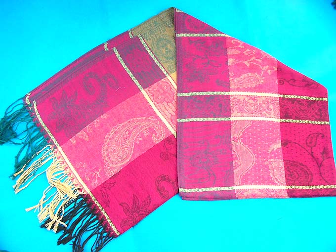 gold-lines-pashmina-shawls-104f