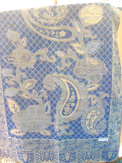 gold-thread-pashmina-shawl-109l