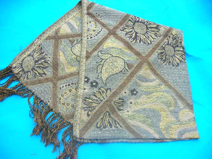 gold-thread-pashmina-shawl-125o