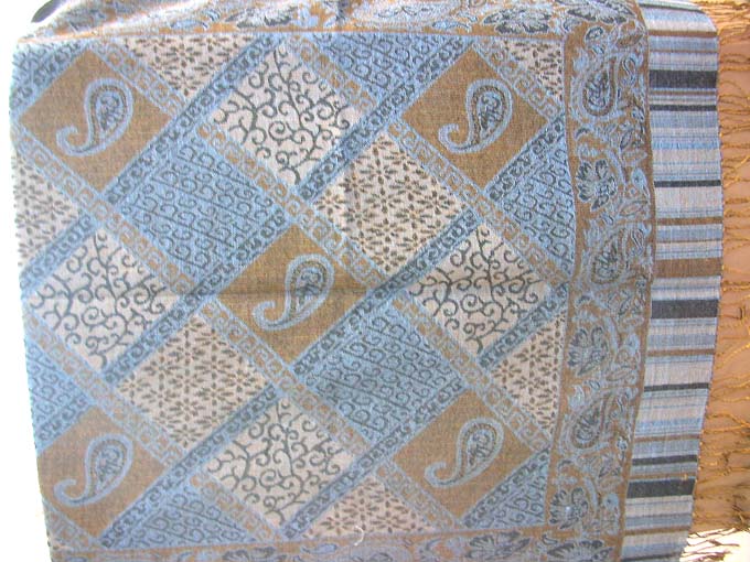 gold-thread-pashmina-shawl-133c