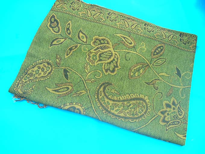 gold-thread-pashmina-shawl-133m