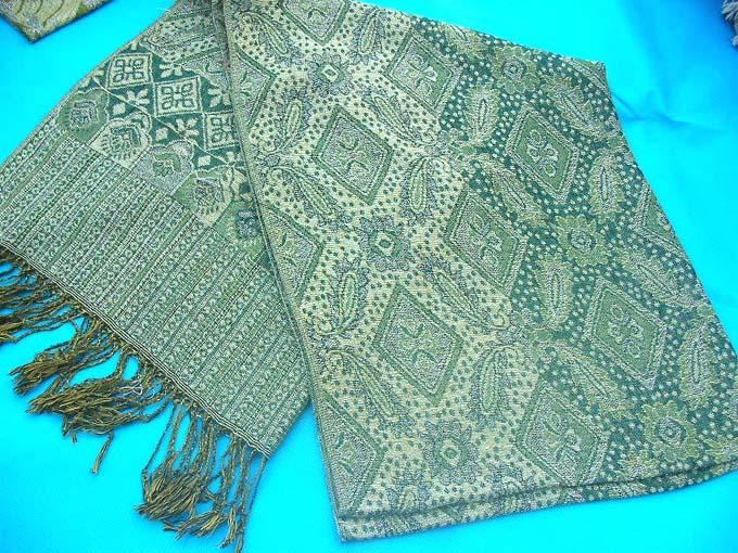 gold-thread-pashmina-shawl-133o