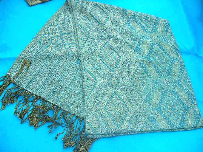gold-thread-pashmina-shawl-133r