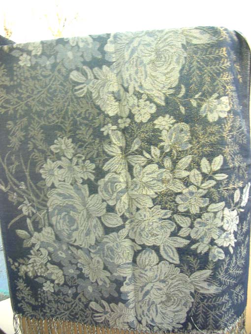 gold-thread-pashmina-shawl-133x
