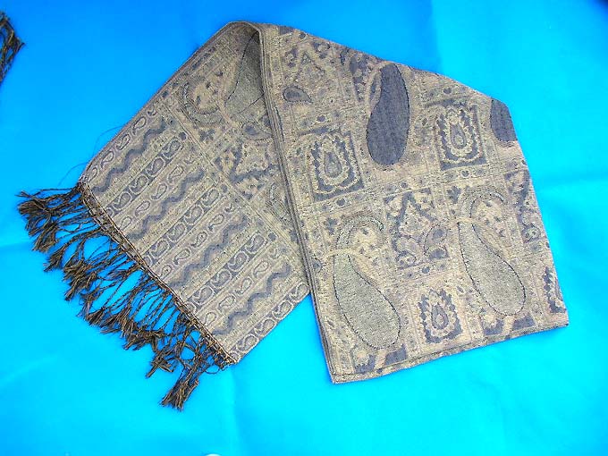 gold-thread-pashmina-shawls-102g