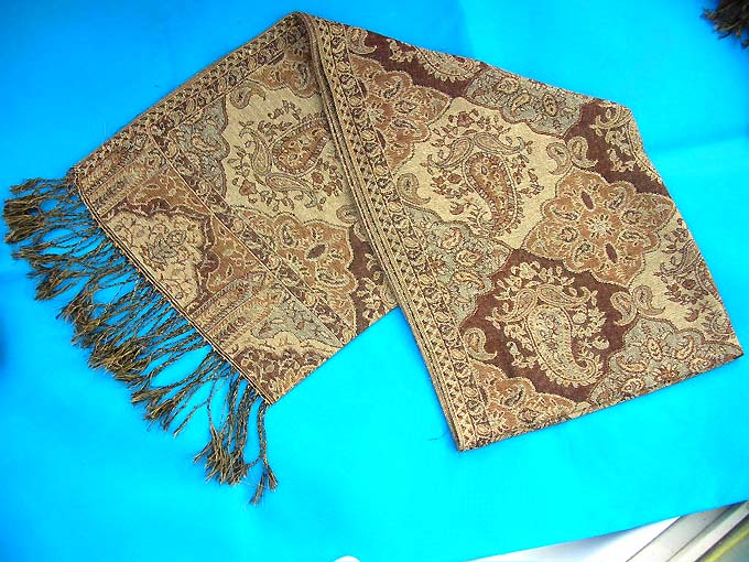 gold-thread-pashmina-shawls-102l