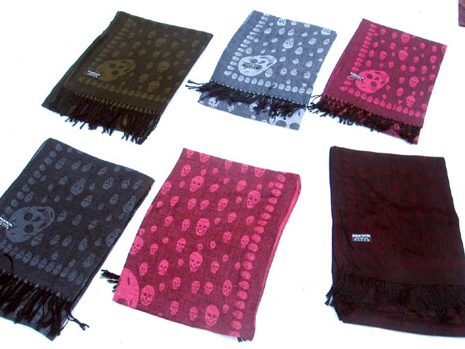 gothic-skull-shawls-386a