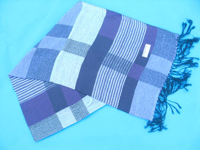 grid-design-pashmina-shawls-361a