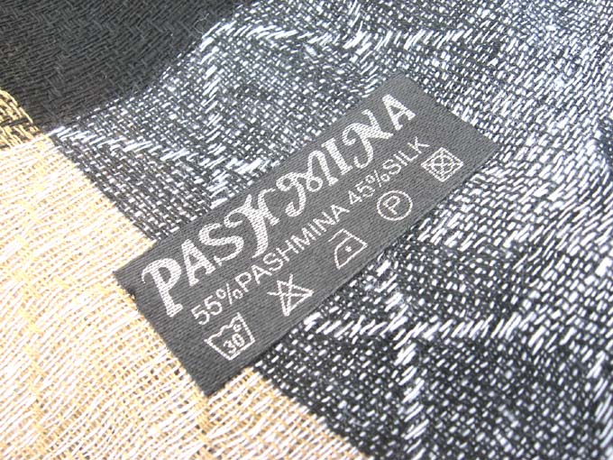 grid-fashion-scarves-327b