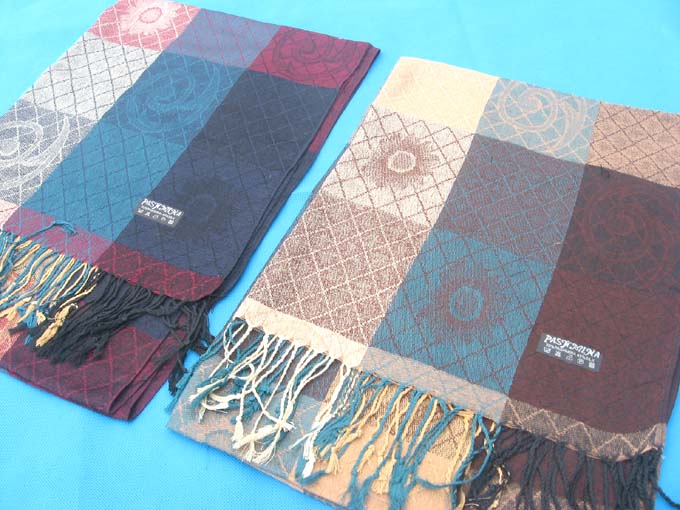 grid-fashion-scarves-327f