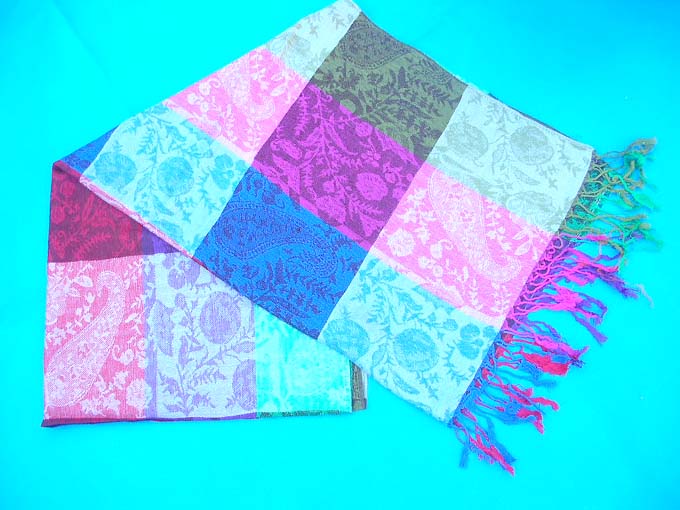 grid-floral-classic-shawls-348a