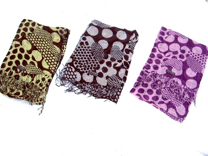 light-thin-pashmina-large-dots-370f