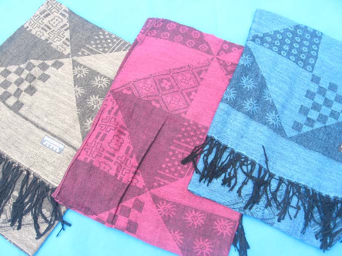 pashmina-shawls-geometric-300j