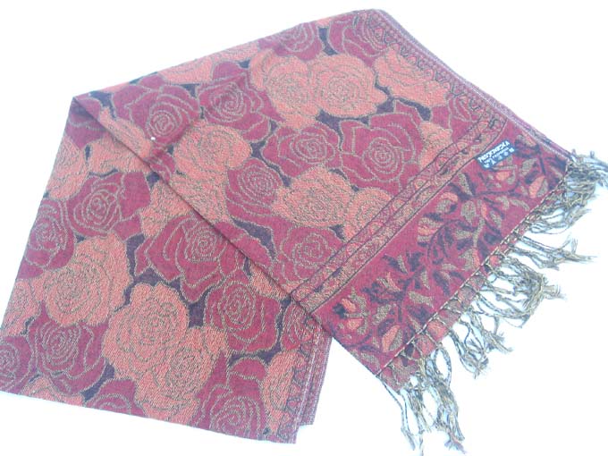 roses-ladys-shawls-386a