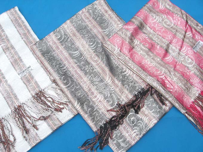 silver-metallic-sparkling-shawls-332d